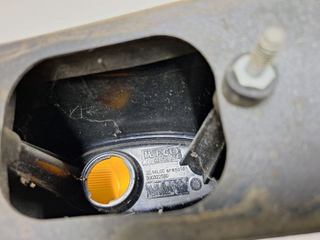 bontott IVECO DAILY Bal első Sárvédő Irányjelző