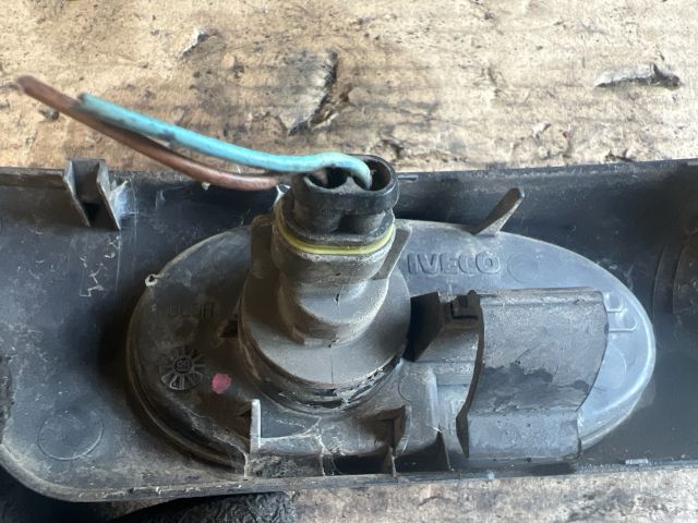 bontott IVECO DAILY Bal első Sárvédő Irányjelző