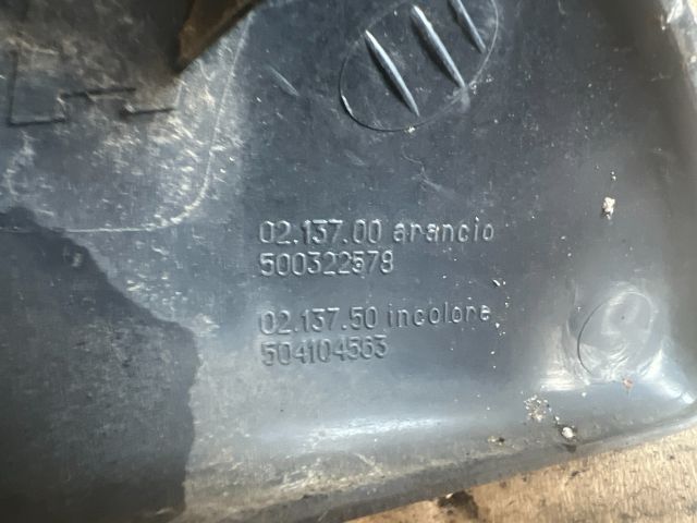 bontott IVECO DAILY Bal első Sárvédő Irányjelző