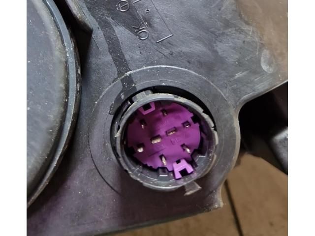 bontott IVECO DAILY Bal Fényszóró