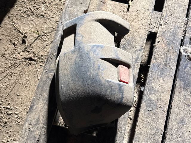 bontott IVECO DAILY Bal hátsó Lökhárító Sarok (Műanyag)