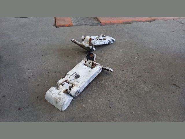 bontott IVECO DAILY Bal hátsó Zsanér