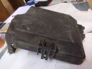 bontott IVECO DAILY Biztosítéktábla Fedél