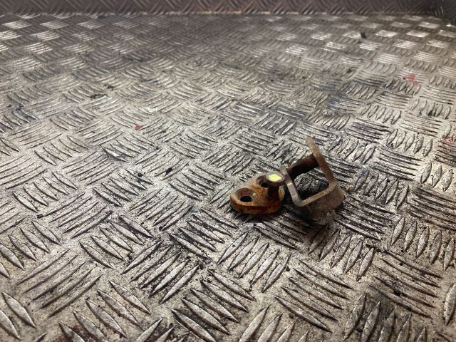 bontott IVECO DAILY Csomagtérajtó Bal Zsanér