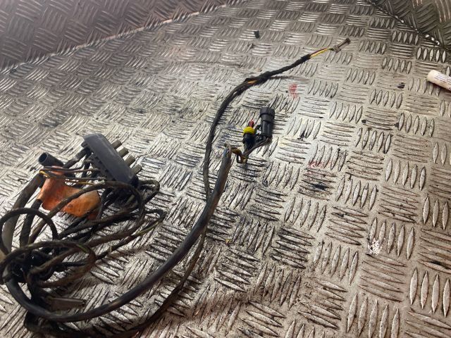 bontott IVECO DAILY Csomagtérajtó Kábelköteg