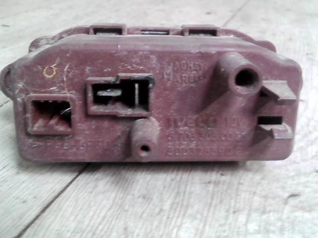 bontott IVECO DAILY Előtét Ellenállás Fűtőmotor