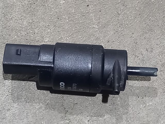 bontott IVECO DAILY Első Ablakmosó Szivattyú