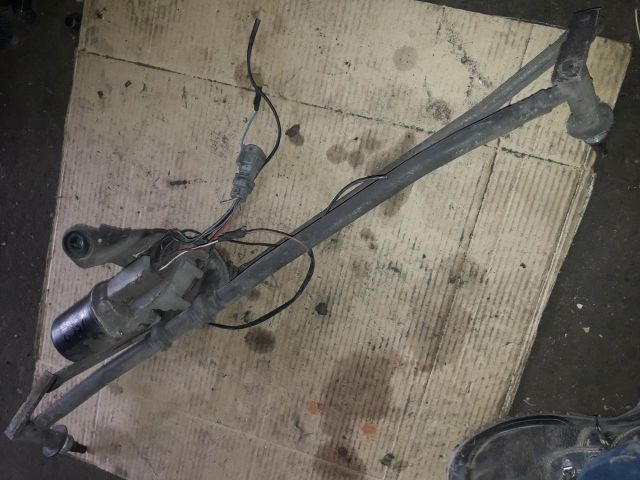 bontott IVECO DAILY Első Ablaktörlő Szerkezet Motorral