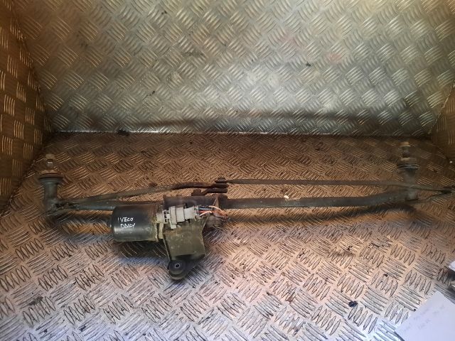 bontott IVECO DAILY Első Ablaktörlő Szerkezet Motorral