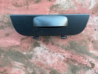 bontott IVECO DAILY Első Hamutartó