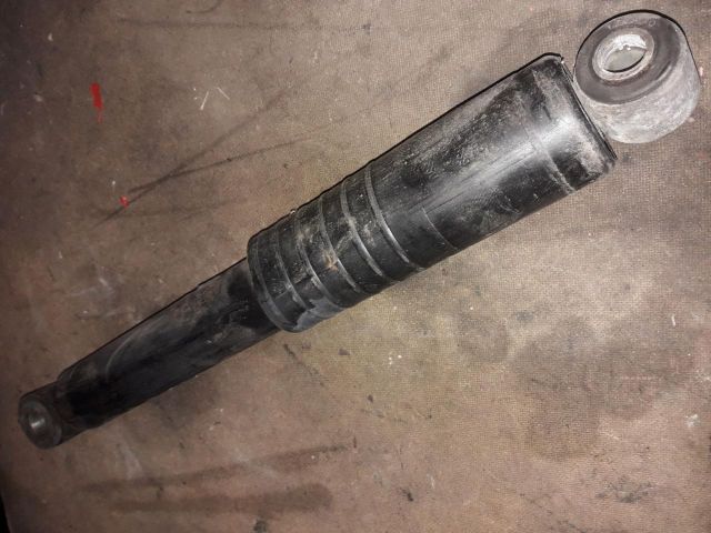 bontott IVECO DAILY Első Lengéscsillapító (Pozíciófüggetlen)