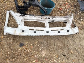 bontott IVECO DAILY Első Lökhárító Merevítő (Fém)