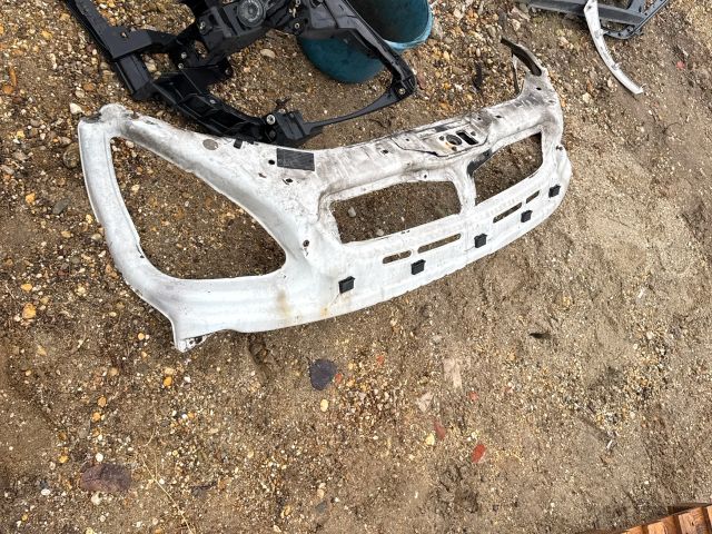 bontott IVECO DAILY Első Lökhárító Merevítő (Fém)