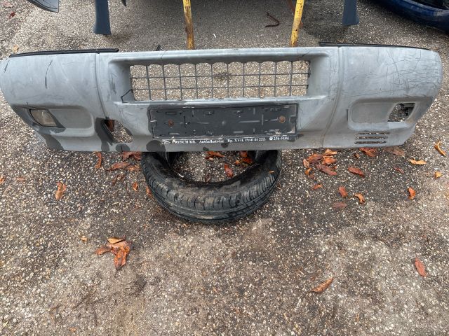 bontott IVECO DAILY Első Lökhárító (Részeivel)