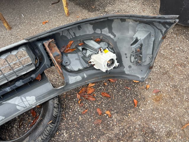 bontott IVECO DAILY Első Lökhárító (Részeivel)