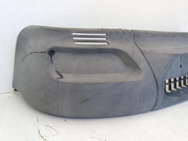 bontott IVECO DAILY Első Lökhárító (Üresen)