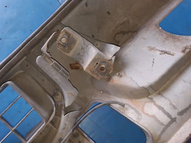 bontott IVECO DAILY Első Lökhárító (Üresen)