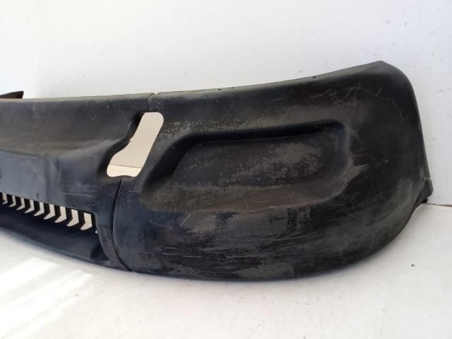 bontott IVECO DAILY Első Lökhárító (Üresen)