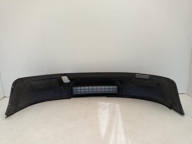 bontott IVECO DAILY Első Lökhárító (Üresen)