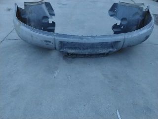 bontott IVECO DAILY Első Lökhárító (Üresen)