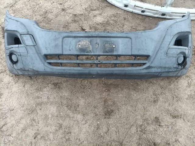 bontott IVECO DAILY Első Lökhárító (Üresen)