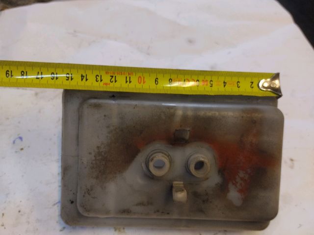 bontott IVECO DAILY Fékfolyadék Tartály