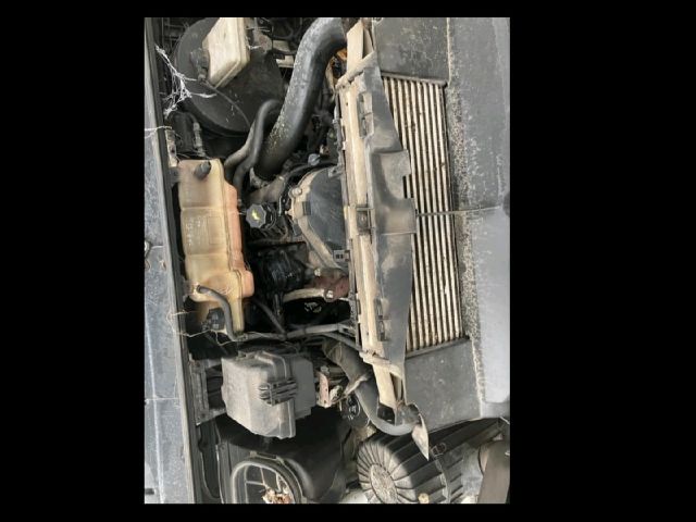 bontott IVECO DAILY Fényszóró Tartó Csavar