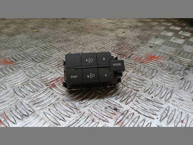 bontott IVECO DAILY Fényszórómagasság Állító Kapcsoló