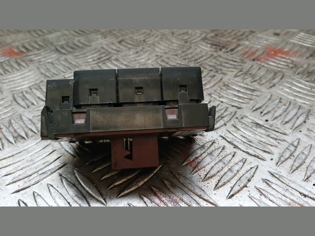 bontott IVECO DAILY Fényszórómagasság Állító Kapcsoló