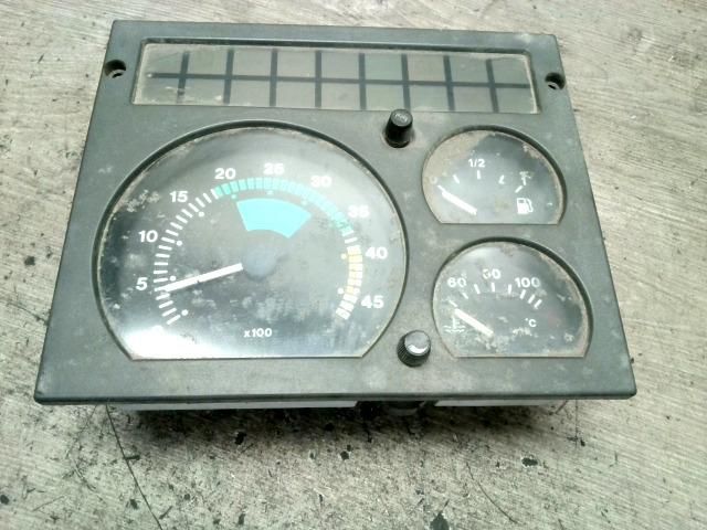 bontott IVECO DAILY Fordulatszámmérő