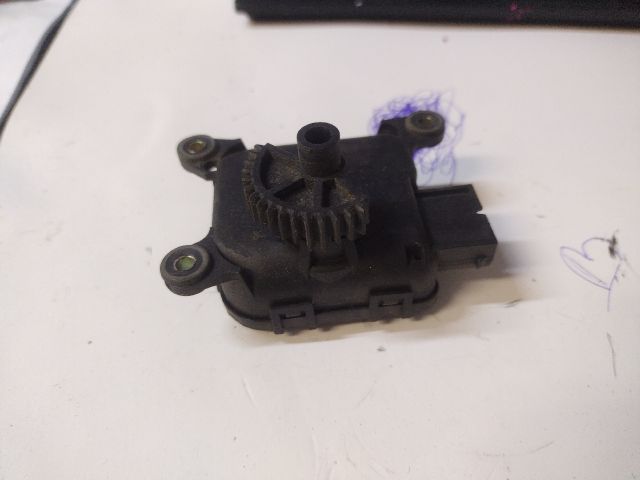 bontott IVECO DAILY Fűtés Állító Motor