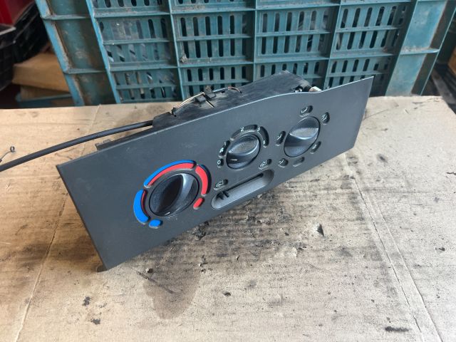 bontott IVECO DAILY Fűtéskapcsoló (Nem klímás)