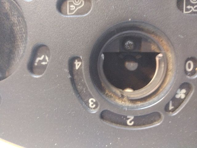 bontott IVECO DAILY Fűtéskapcsoló (Nem klímás)