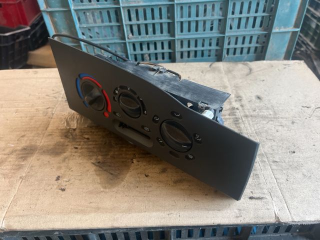 bontott IVECO DAILY Fűtéskapcsoló (Nem klímás)