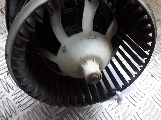 bontott IVECO DAILY Fűtőmotor (Klímás)