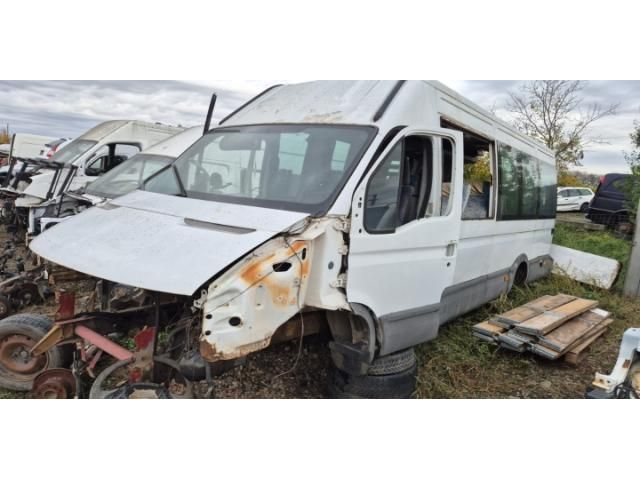 bontott IVECO DAILY Hátfal Burkolat