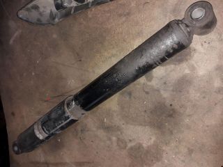 bontott IVECO DAILY Hátsó Lengéscsillapító (Pozíciófüggetlen)