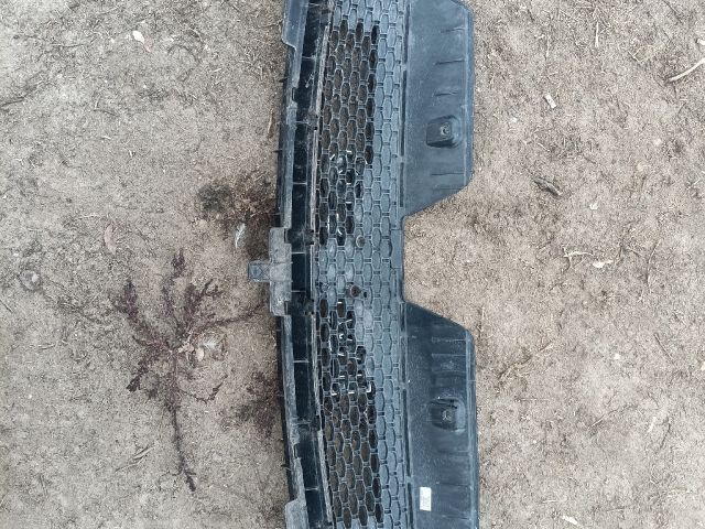 bontott IVECO DAILY Hűtőrács