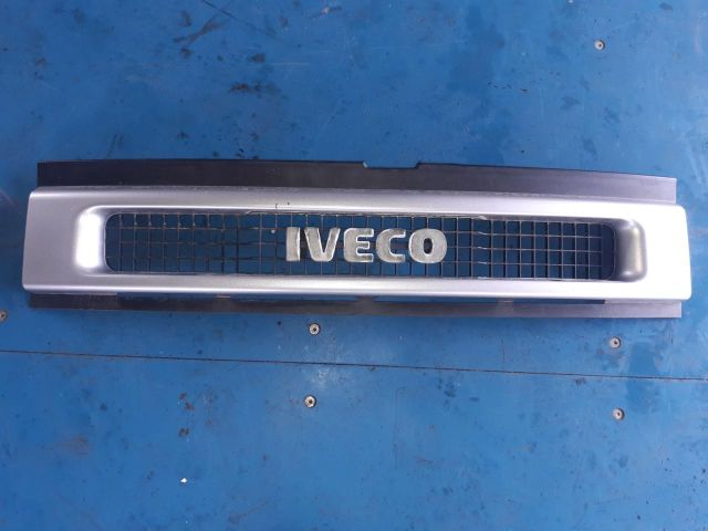 bontott IVECO DAILY Hűtőrács