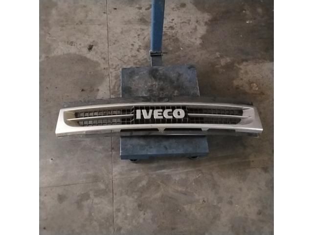 bontott IVECO DAILY Hűtőrács