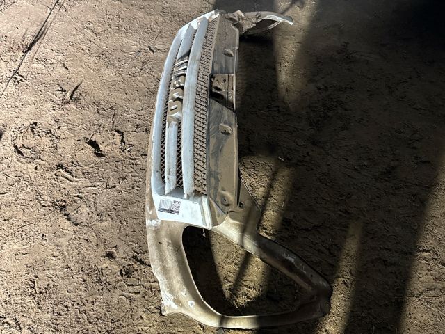 bontott IVECO DAILY Hűtőrács