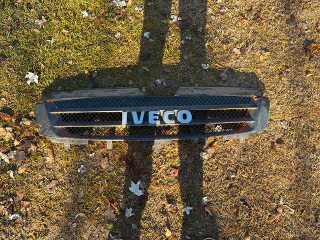 bontott IVECO DAILY Hűtőrács