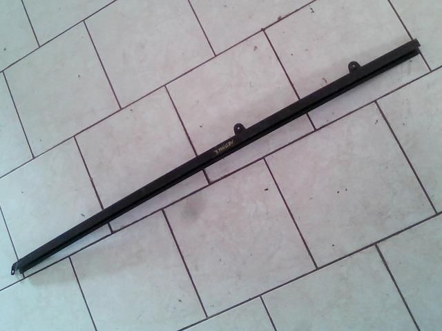 bontott IVECO DAILY Jobb első Ablak Sín