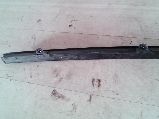 bontott IVECO DAILY Jobb első Ablak Sín