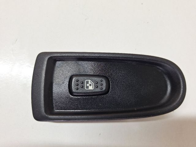 bontott IVECO DAILY Jobb első Ablakemelő Kapcsoló