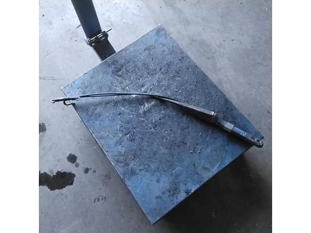 bontott IVECO DAILY Jobb első Ablaktörlő Kar