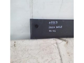 bontott IVECO DAILY Jobb első Ajtó Díszléc