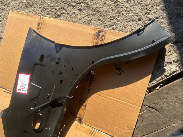 bontott IVECO DAILY Jobb első Belső Doblemez (Fém)