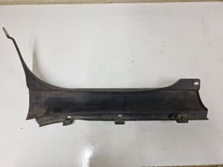 bontott IVECO DAILY Jobb első Belső Küszöb Burkolat