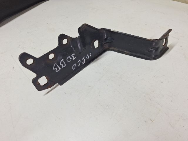 bontott IVECO DAILY Jobb első Lökhárító Merevítő Tartó (Fém)